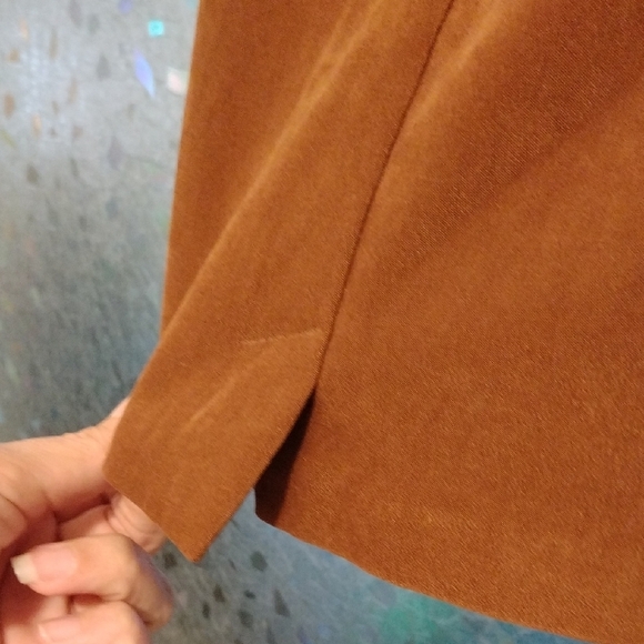Elegant Brown Skirt - Picture 7 of 10